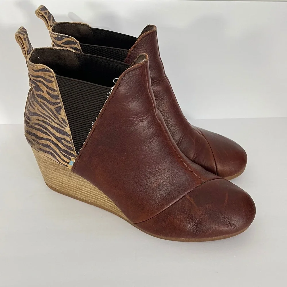Toms Kelsey Wedge‎ Heels Animal print Womens Size 10